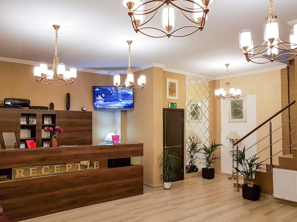 Cazare Fundeni Medlife บูคาเรสต์ ภายนอก รูปภาพ